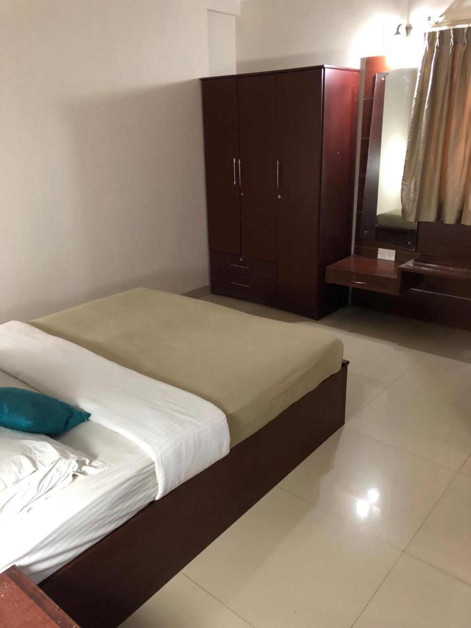 Aston Service Apartment Bangalore Exteriör bild